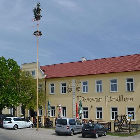 Penzion Pivovar Podlesi Pribram Exterior photo
